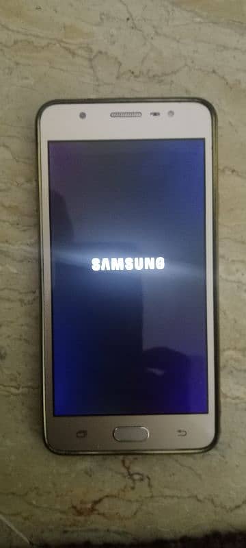 SAMSUNG j7 max 7