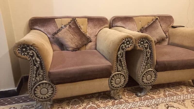 5 seater sofa 0