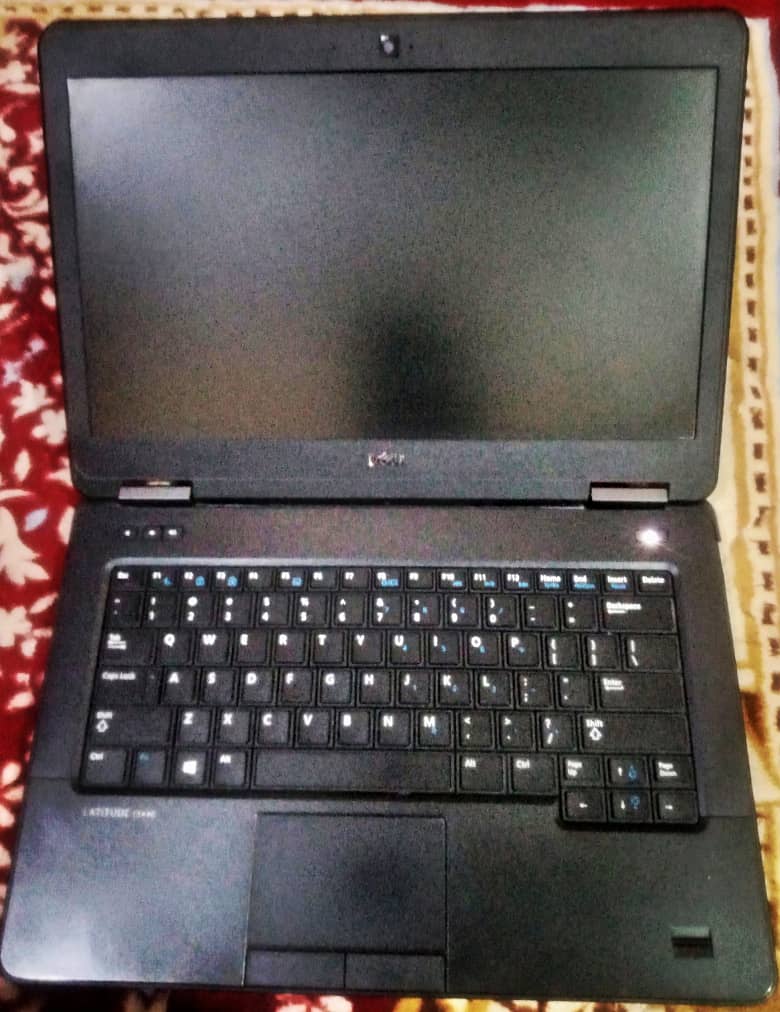 Dell Latitude E5440 | i3 4th Gen 1