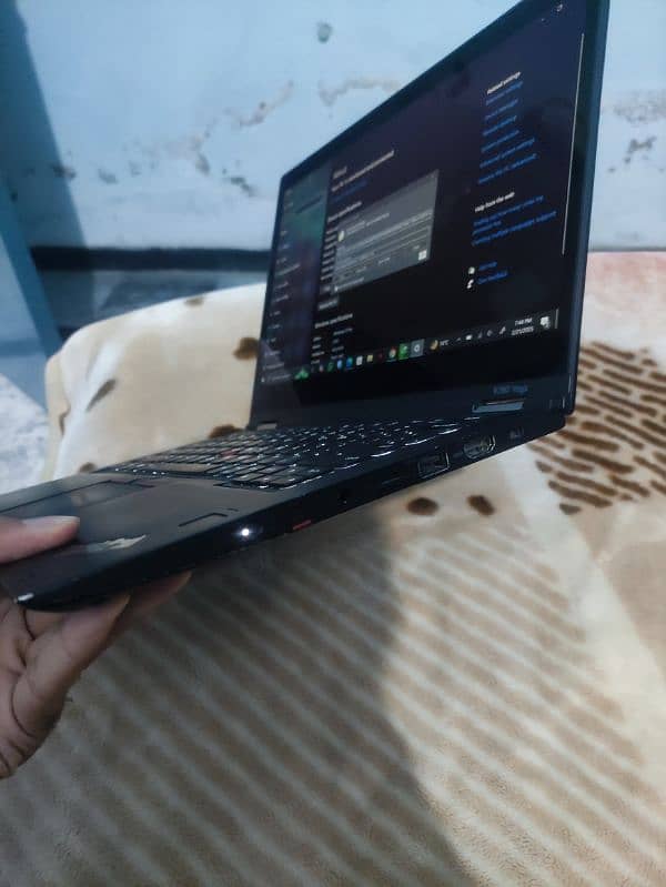 Lenovo ThinkPad X380 3