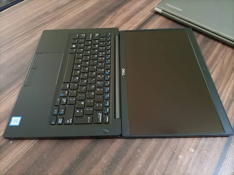 Dell Latitude 7390 Core i5 8th Gen 16GB RAM 256GB SSD Condtion 10 by 1 10