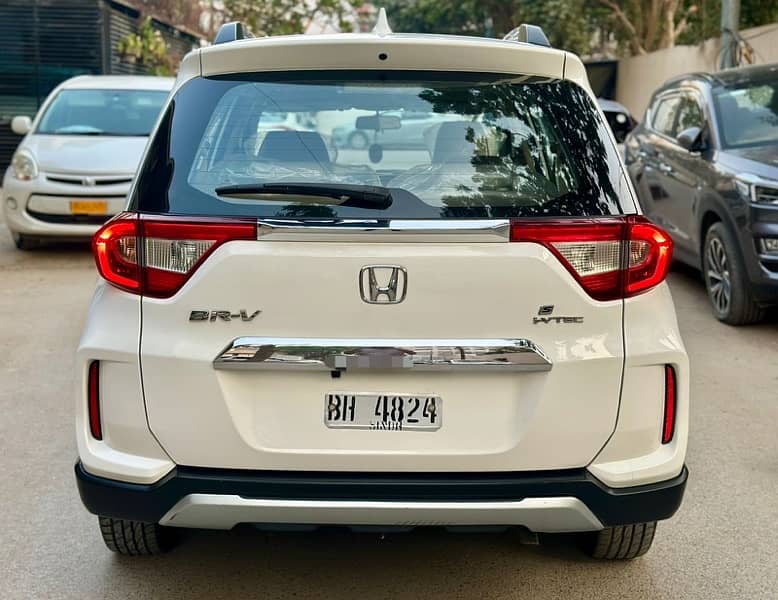 Honda BR-V S Package 2020/2019 White Full house 0