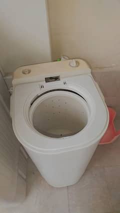 haier large drier  10/10 condition