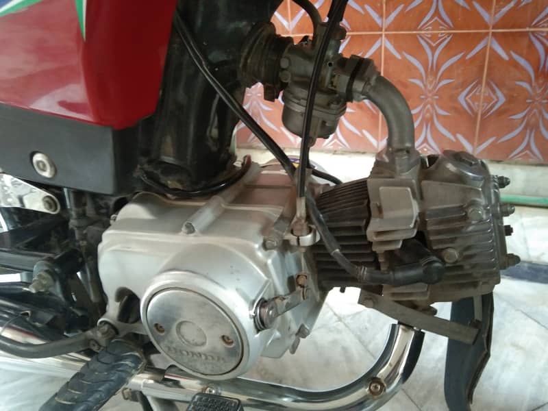 Honda CD 2018 model 03047249040 5