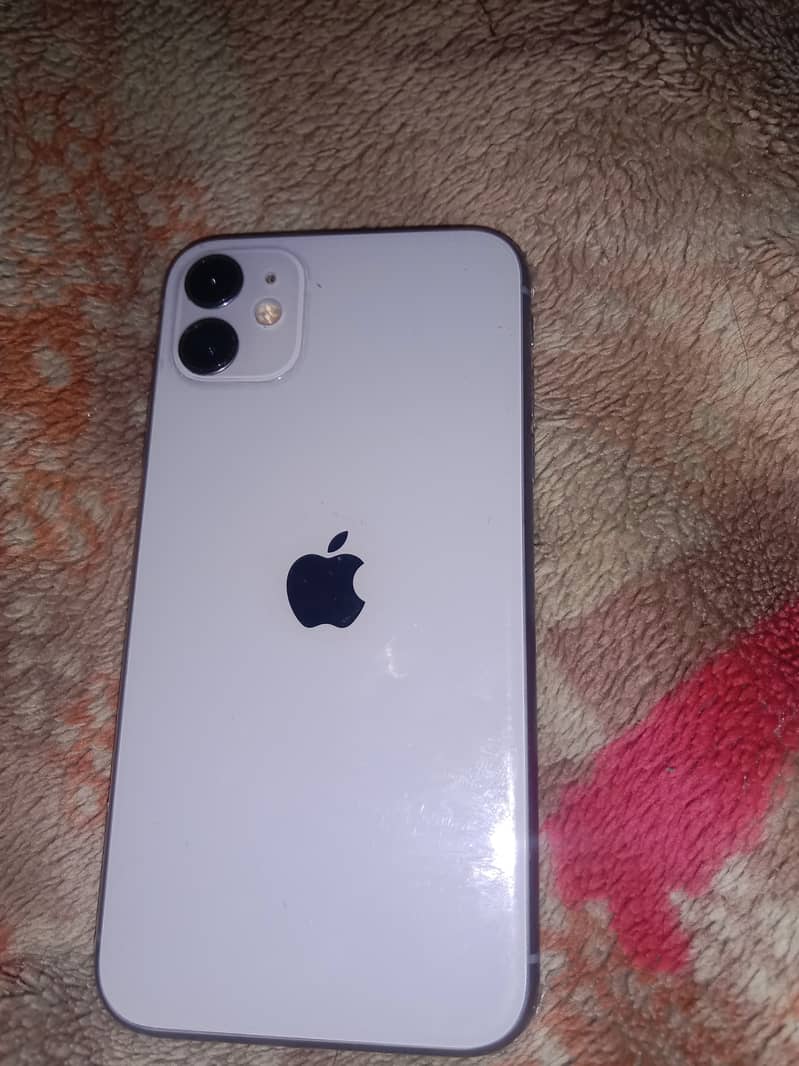 Apple iPhone 11 3