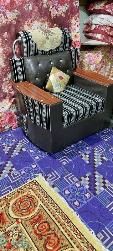 SOFA SET 1 2 3 IN GOOD CONDISHION 6