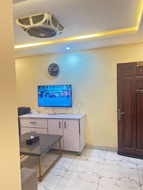 1 bedroom apartment for rent on daily basis in bahria town lahore 14