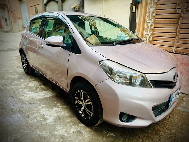 Toyota Vitz 2011 1