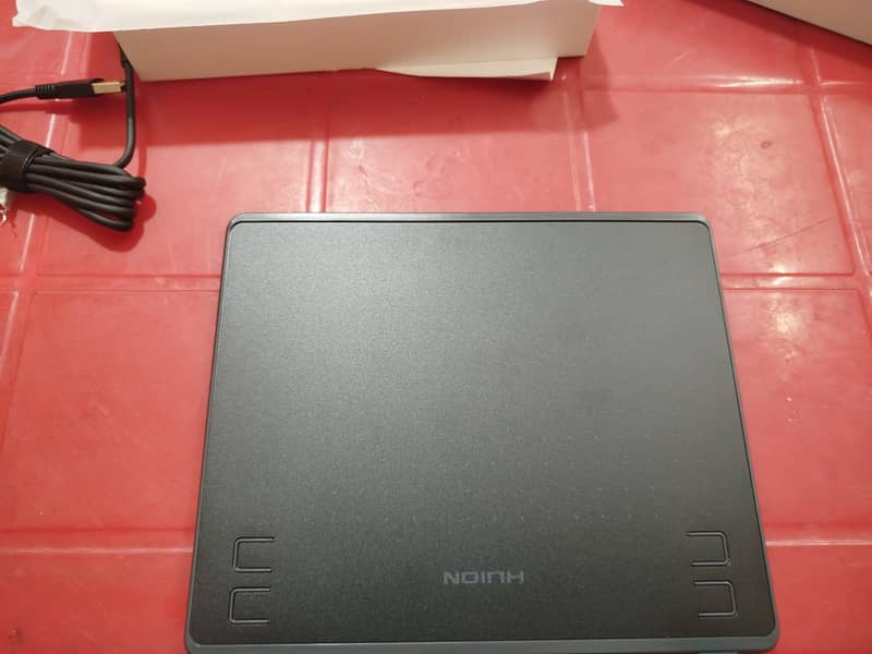 Huion ( Graphic tablet) New condition 2