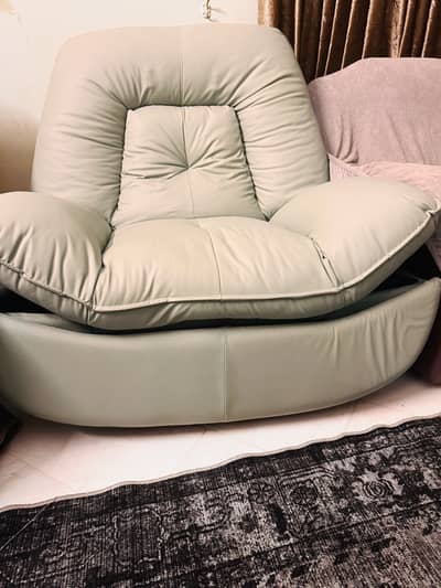 Massager (shoulder ,back bone heads )