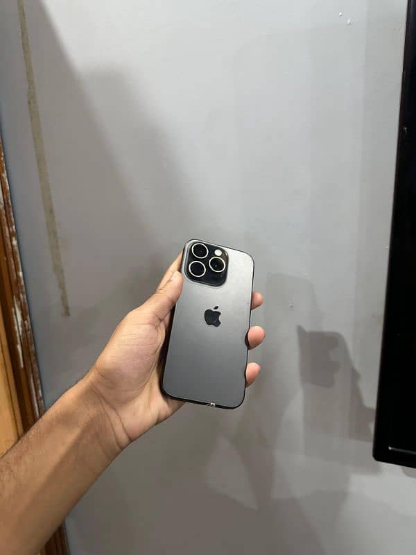 IPhone 15 Pro 2