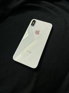 iphone x  10/9 condition