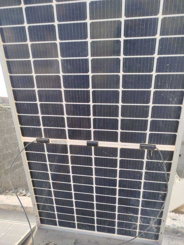 4 Used BTA Technologies 345W Half-Cut Cell Solar Panels 1