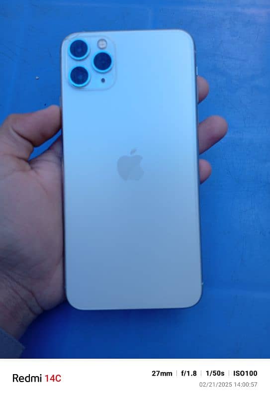 iphone 11pro max  pta approved 3