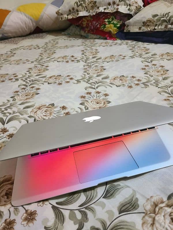 MacBook air 2017 for sale on urgent Base 5