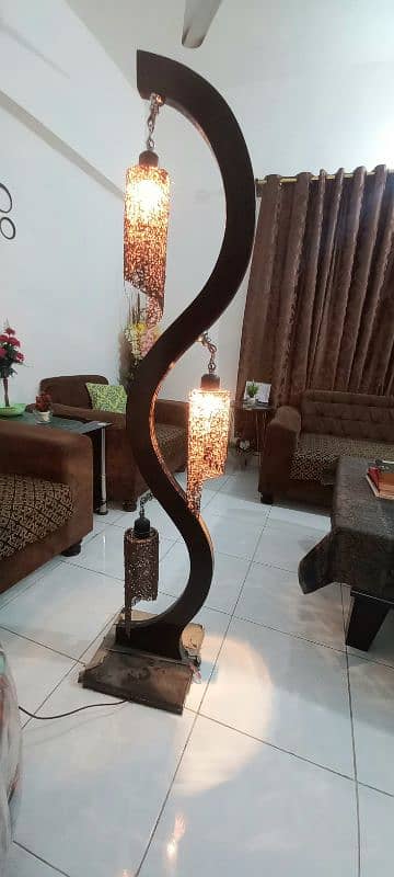 beautiful lamp in 3000 only 8