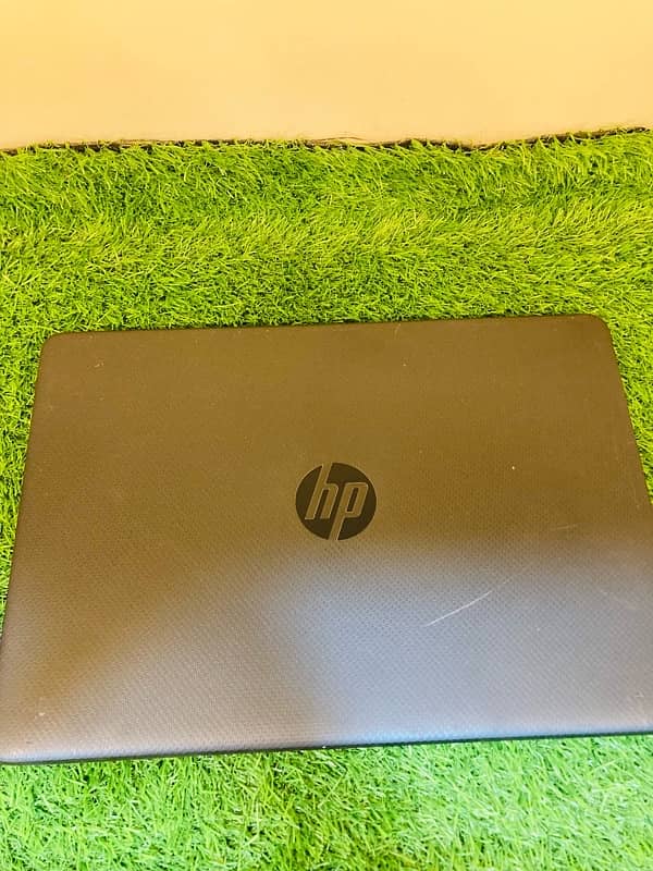 hp laptop 14 10/10 condition 1