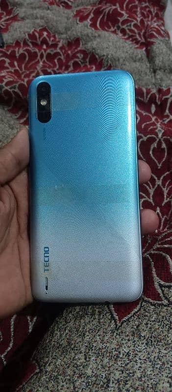 Tecno spark Go 2