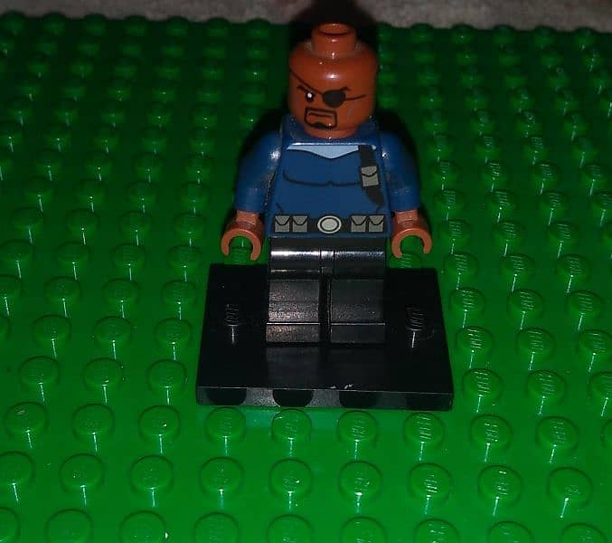 LEGO MINIFIGURE'S (READ DESCRIPTION) 8