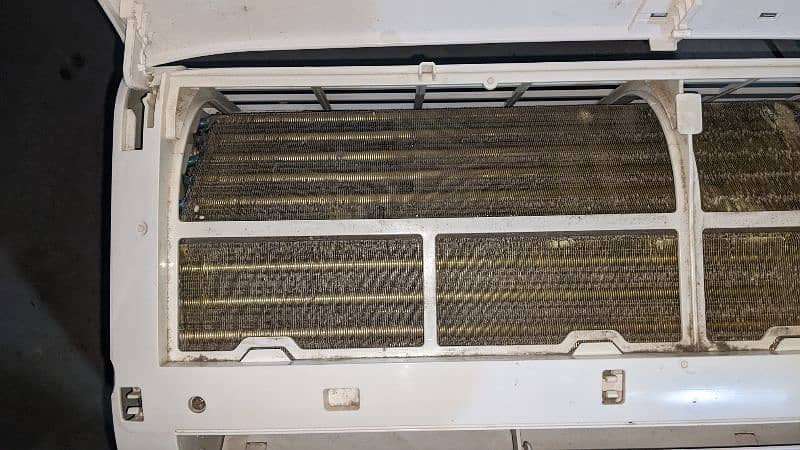 Haier non inverter air-conditioning genuine condition R410 gas 3