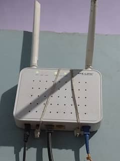 MT LINK ROUTER WITH CHARGER