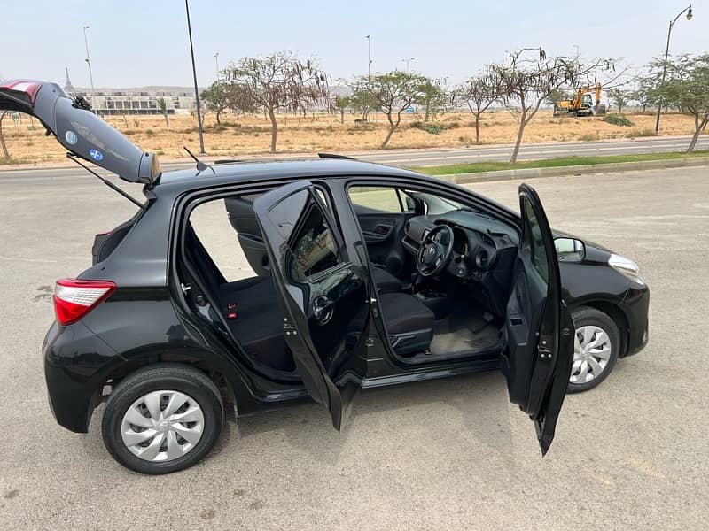 Toyota Vitz 2018 Reg 2022 5