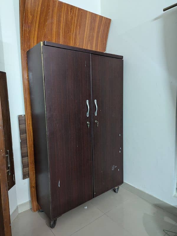 Urgent Selling Cupboard in Lahore 1