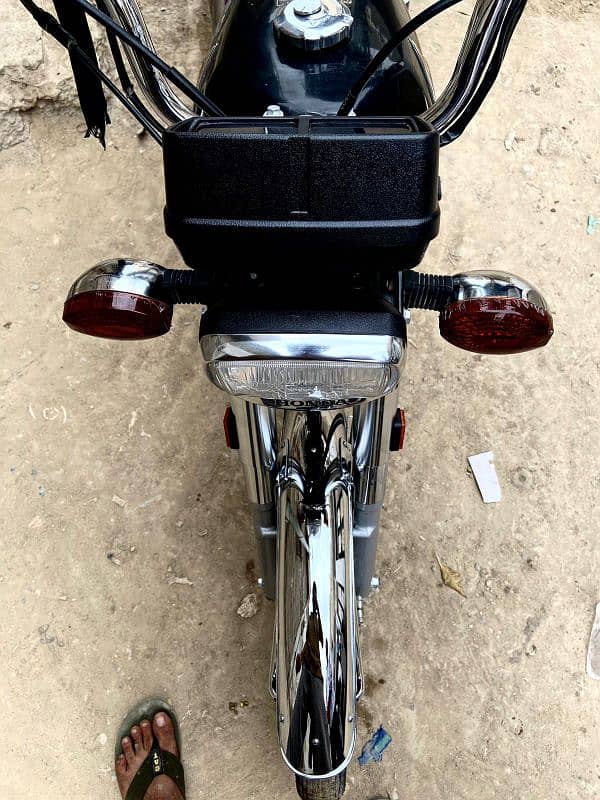 Honda 125 larkana number 3