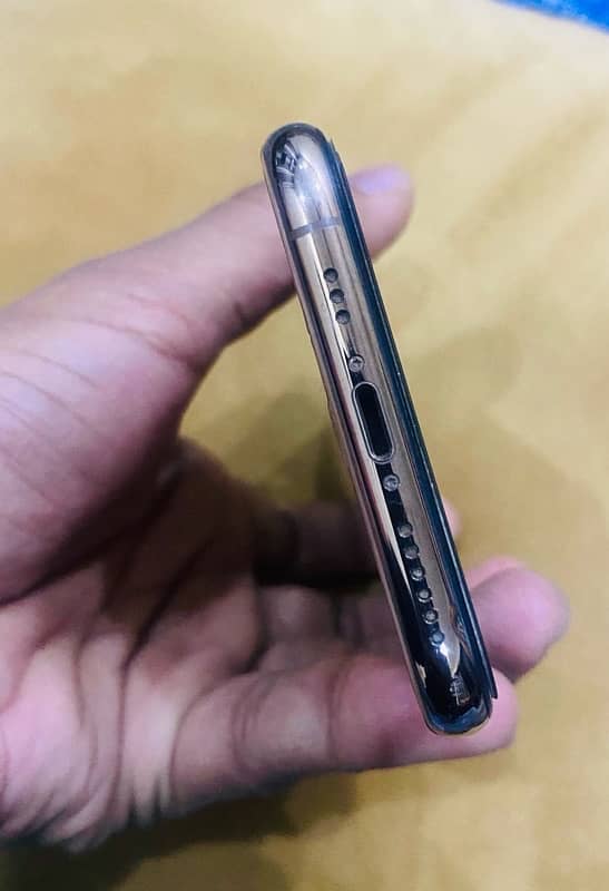 iPhone Xs - Non PTA 256 gb price fixed hai 2