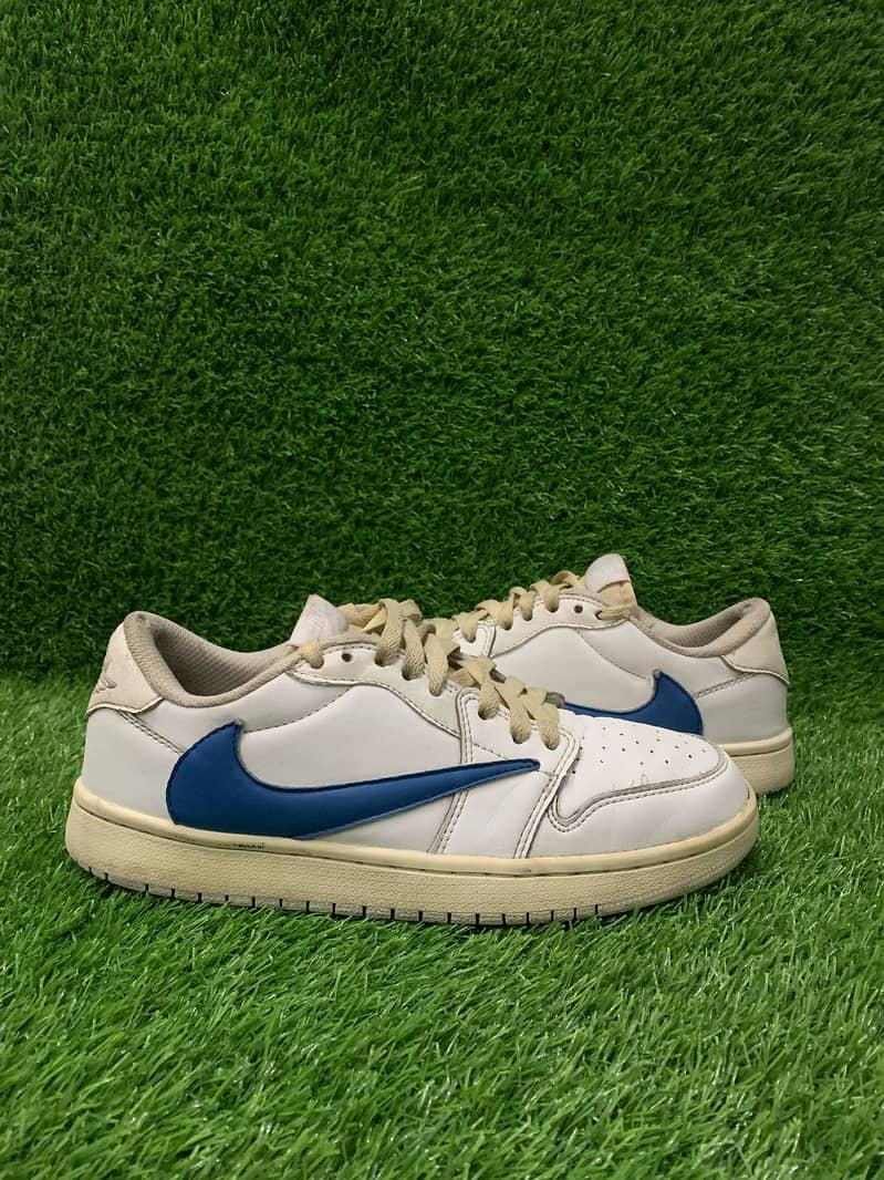 First Look Fragment x Travis Scott x Air Jordan 1 'White/Blue/Sail' 0