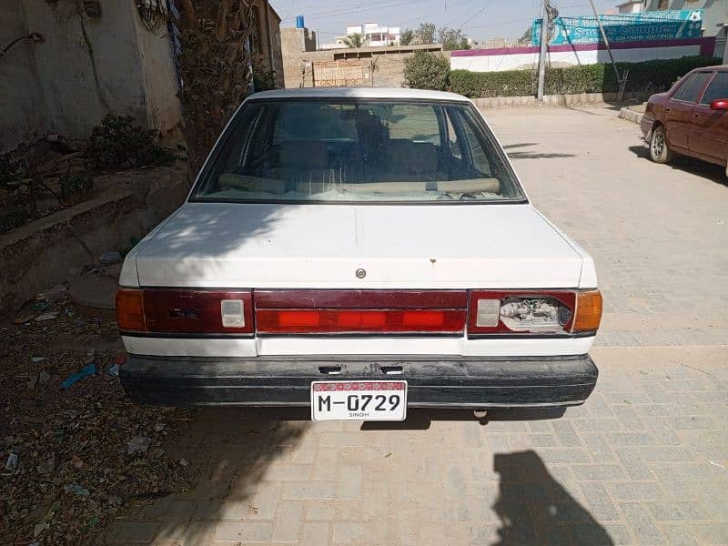 Nissan Sunny 1987 5