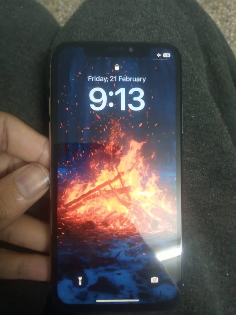 iphoneX 64GB 4