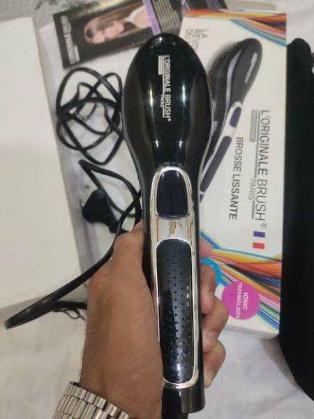 Brush Straightener 2