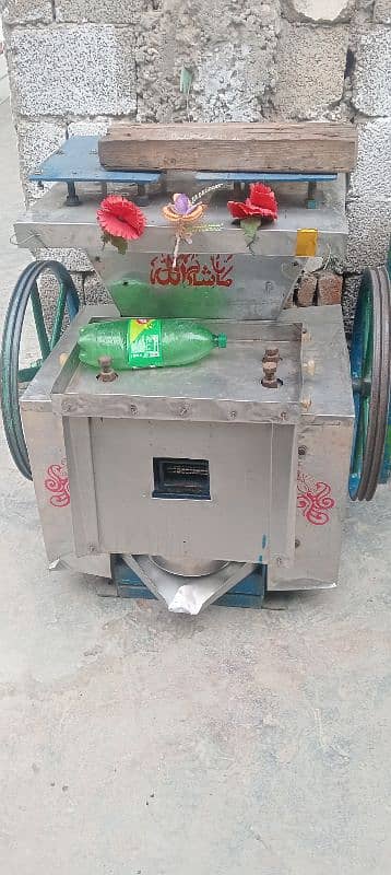 sugarcane machine for sale good condition 10by10  taxila 03145126787 12