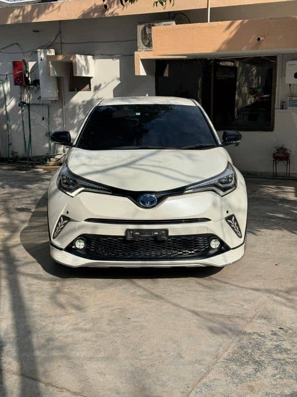 Toyota C-HR 2018 1