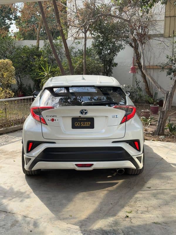 Toyota C-HR 2018 2