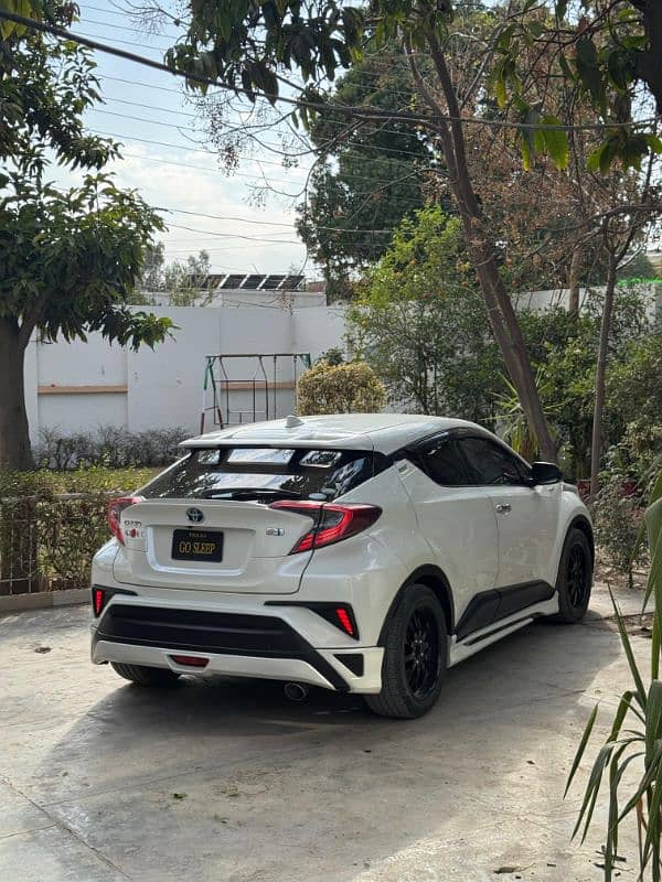 Toyota C-HR 2018 3