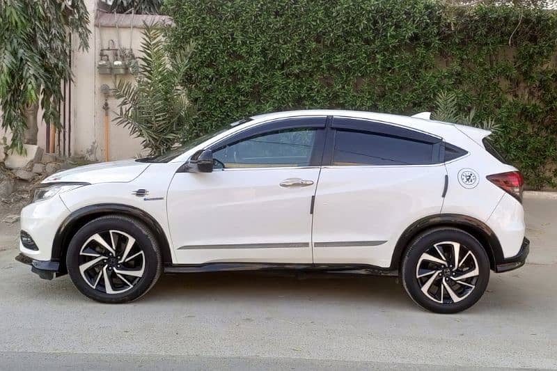 Honda Vezel RS 2019 Excellent condition 1