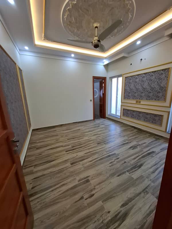 10 Marla House For Sale In Paragon City Lahore 15