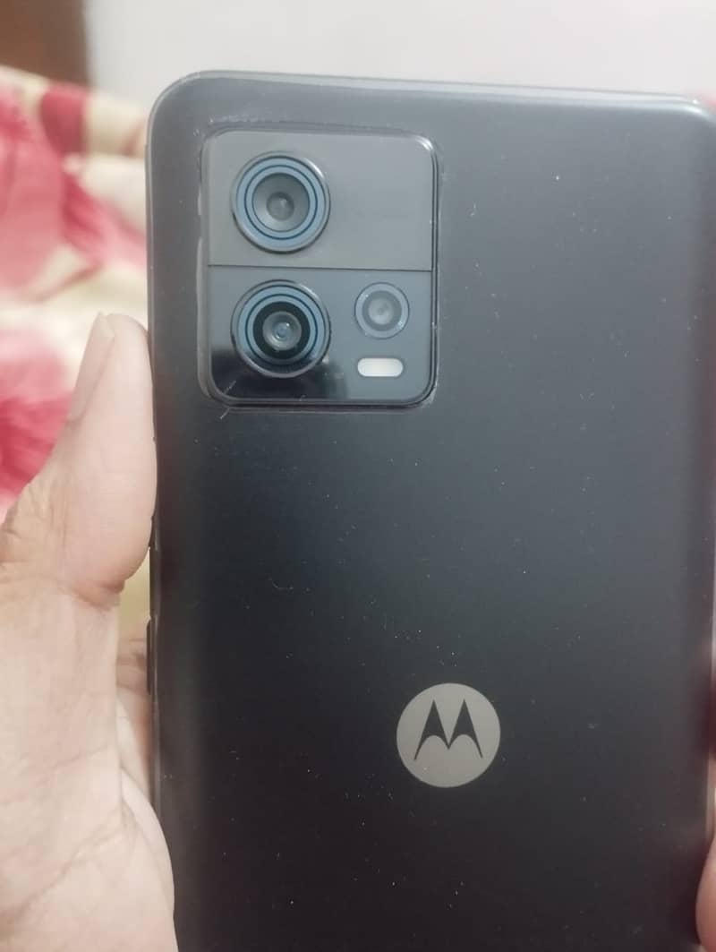 Moto g72 I'm saling resion required money 10/9.5 condition all ok 5