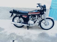 Honda CG 125 urgent for sale WhatsApp on hai,,03252452921