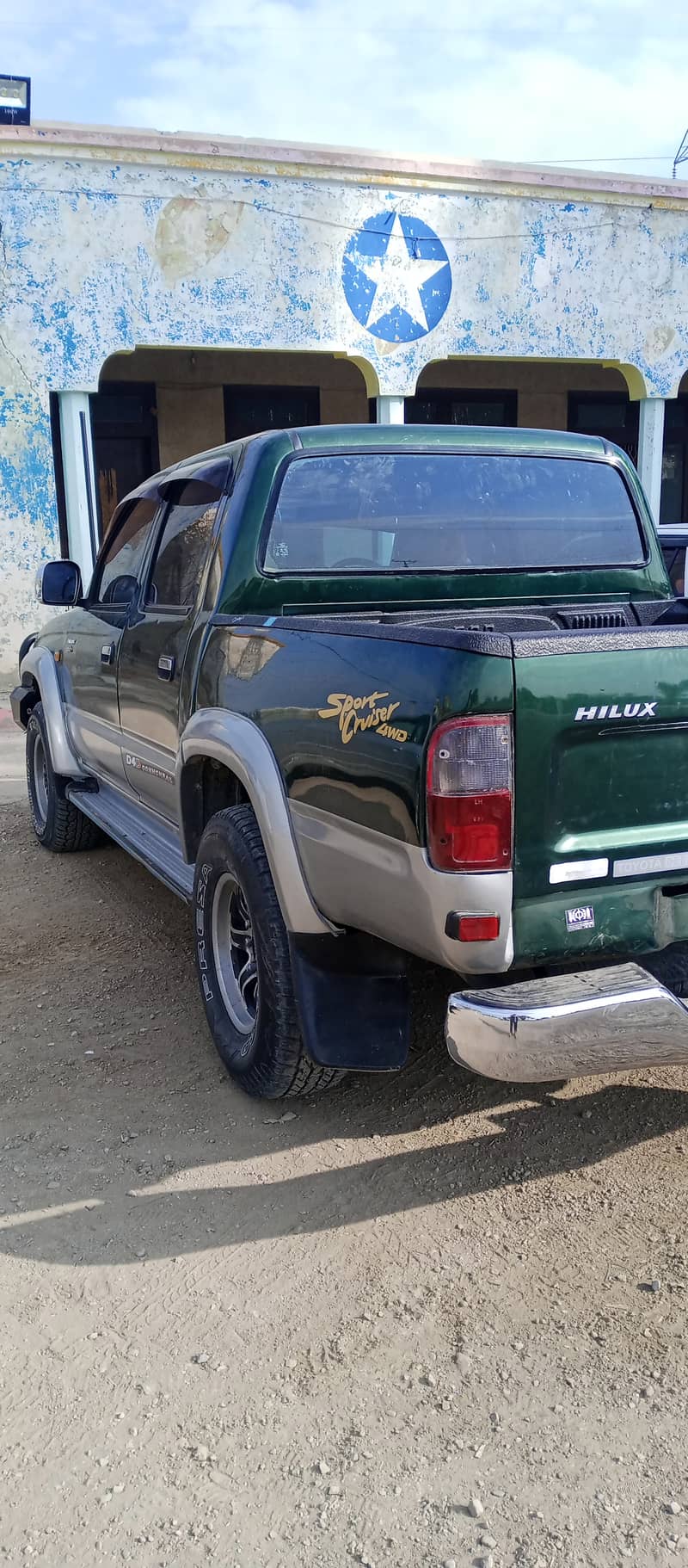 Toyota Hilux Pick up 2002 model 2023 import 3