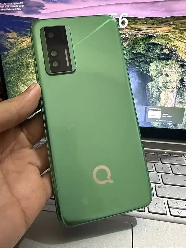 Q mobile ultra 12GB,128GB 18w fast charging 03122505937 17