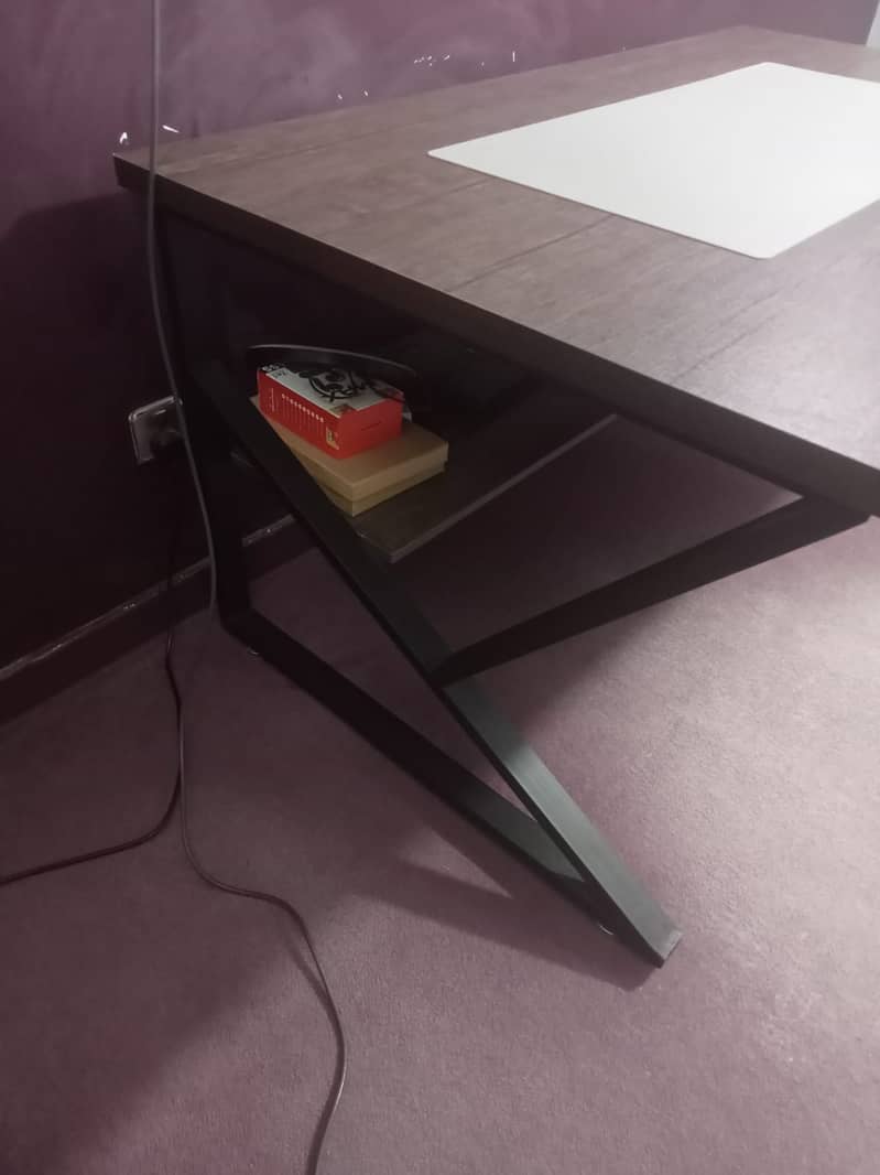 Computer/office table for sale 1