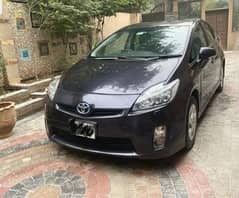 Toyota Prius 2011/2014 Model Excellent Conditiom