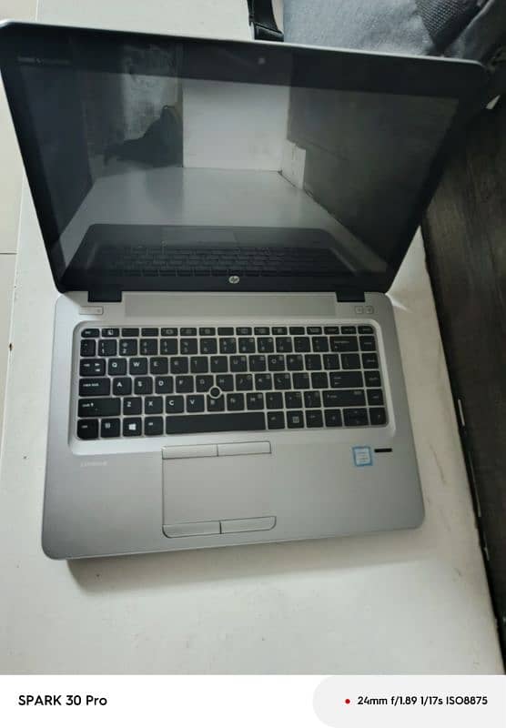 hdd 256 ram 8 core pro i5 gen 7th size 14 848 CPU and touch work 4