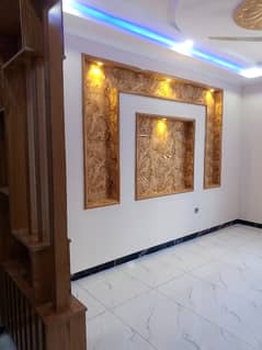 Double Storey 5 Marla House Demand 1 Crore 60 Lac Electricity Water 30 Feet Street