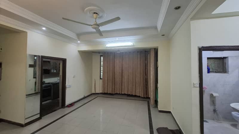 D type Flat for Rent Second Floor 11