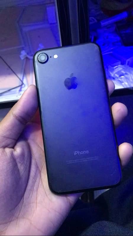 IPhone 7 32gb sim working 1