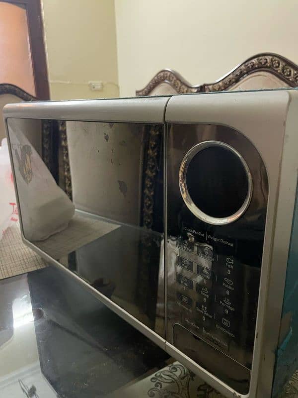 Homage microwave oven 0